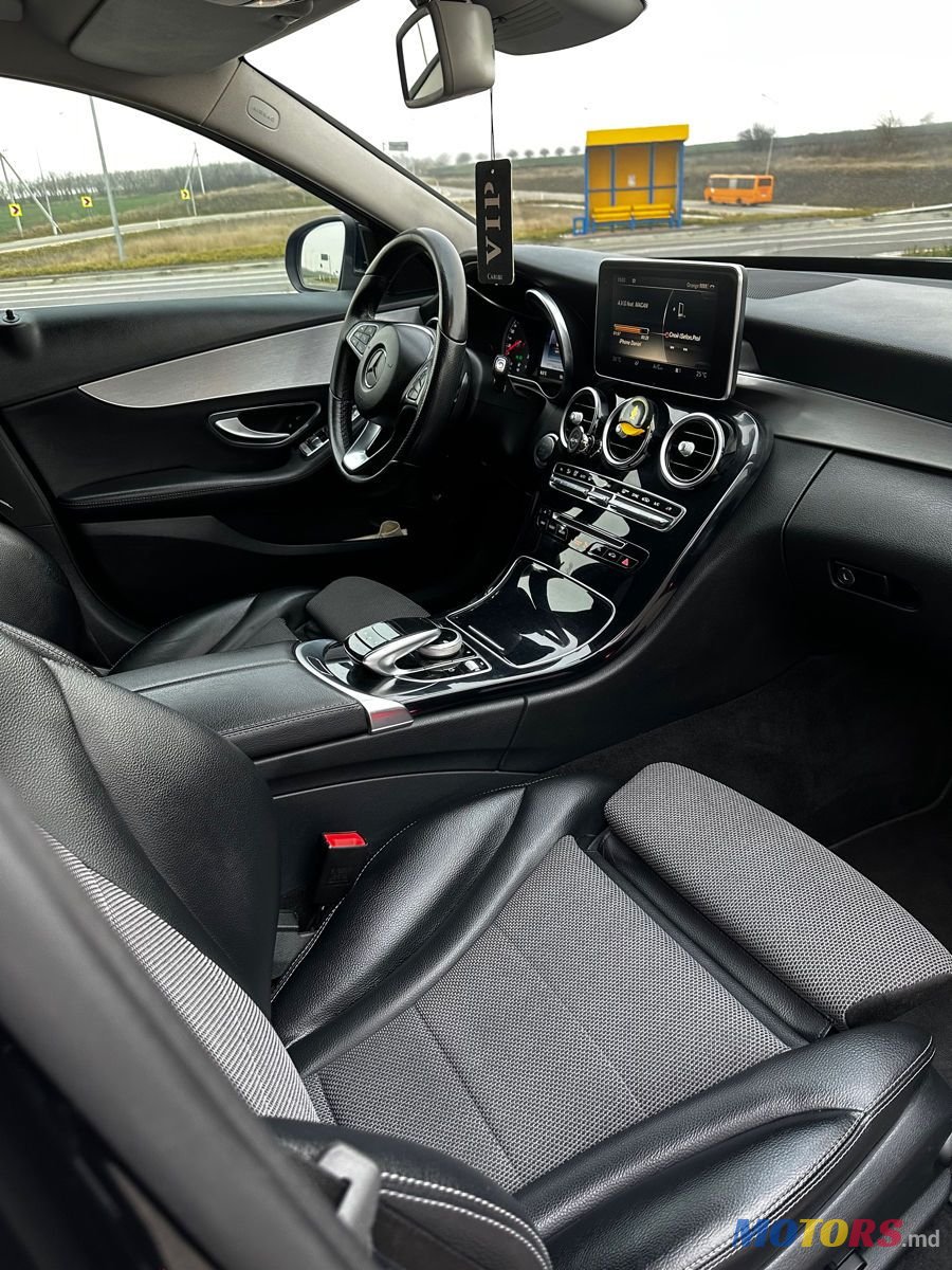 2017' Mercedes-Benz C-Class photo #6