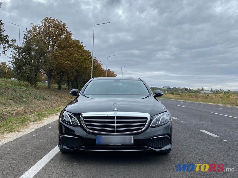 2019' Mercedes-Benz E-Class photo #2