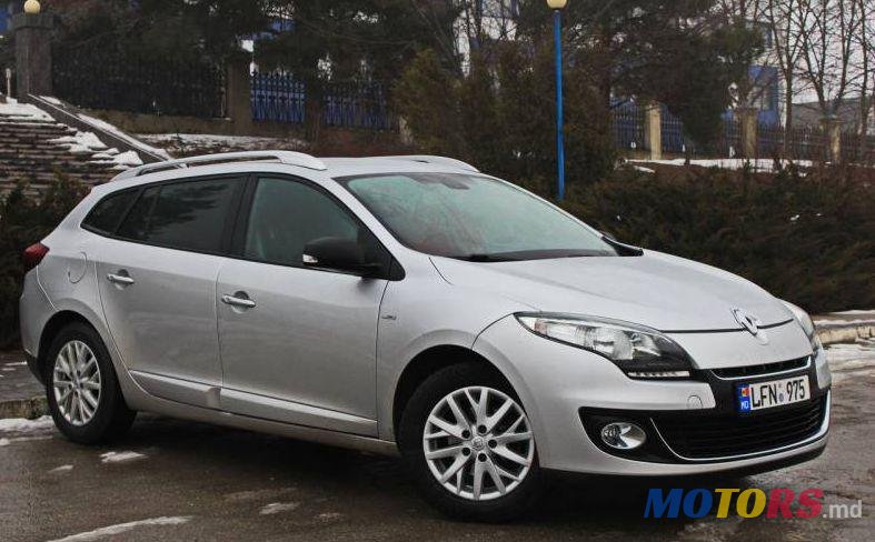 2014' Renault Megane photo #2