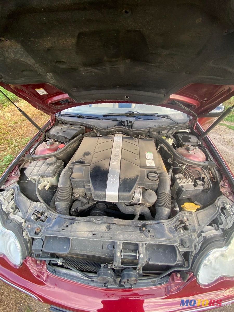 2003' Mercedes-Benz C Класс photo #2