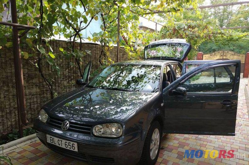 2000' Volkswagen Golf photo #2