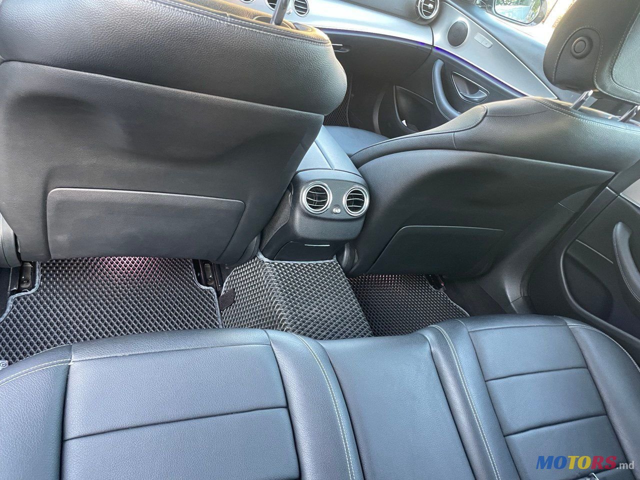 2017' Mercedes-Benz E-Class photo #5