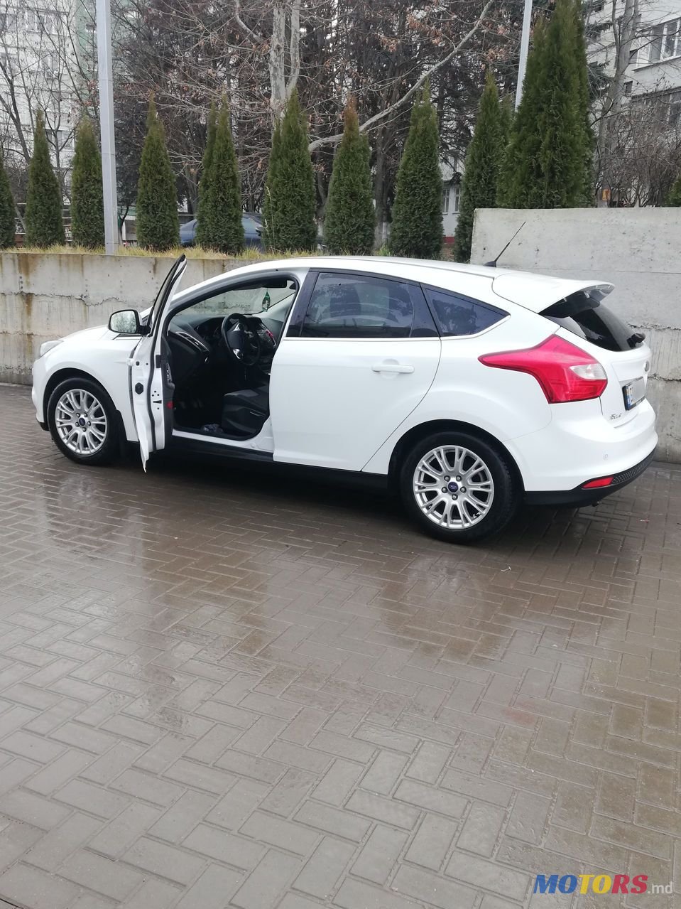 2012' Ford Focus photo #4