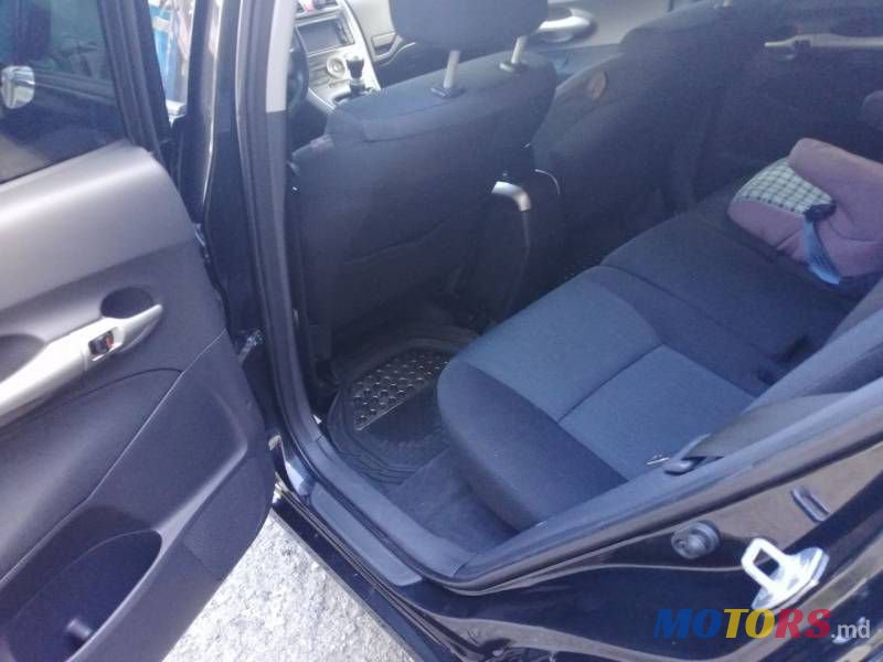 2009' Toyota Auris photo #2