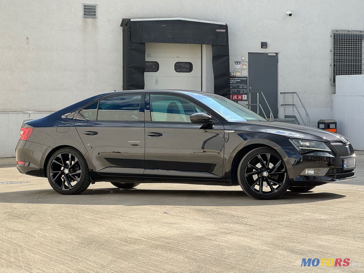 2017' Skoda Superb photo #2