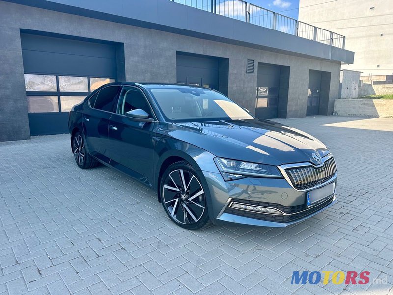 2019' Skoda Superb photo #1