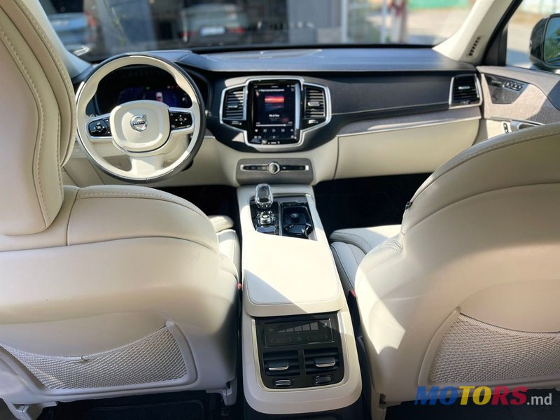 2023' Volvo XC90 photo #5