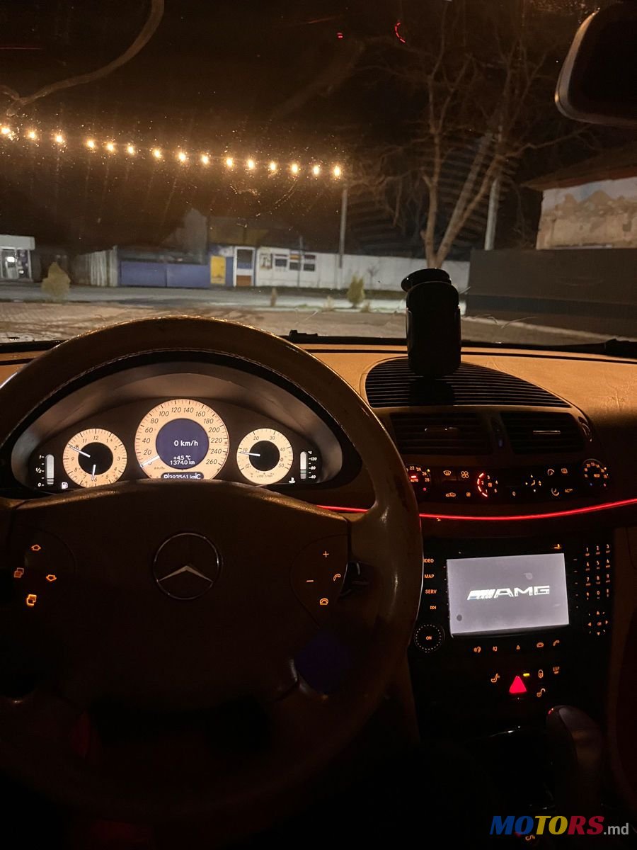 2003' Mercedes-Benz E-Class photo #2