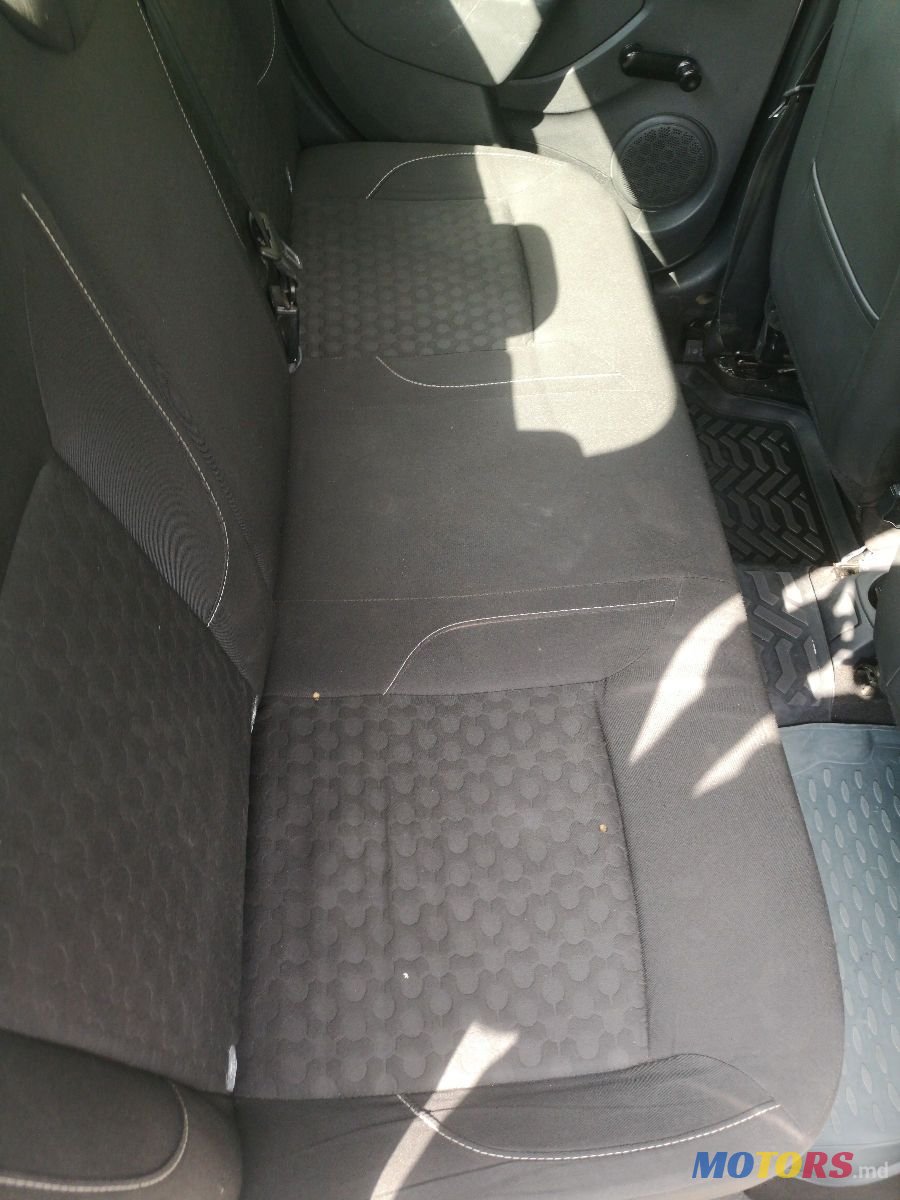 2013' Dacia Logan photo #6