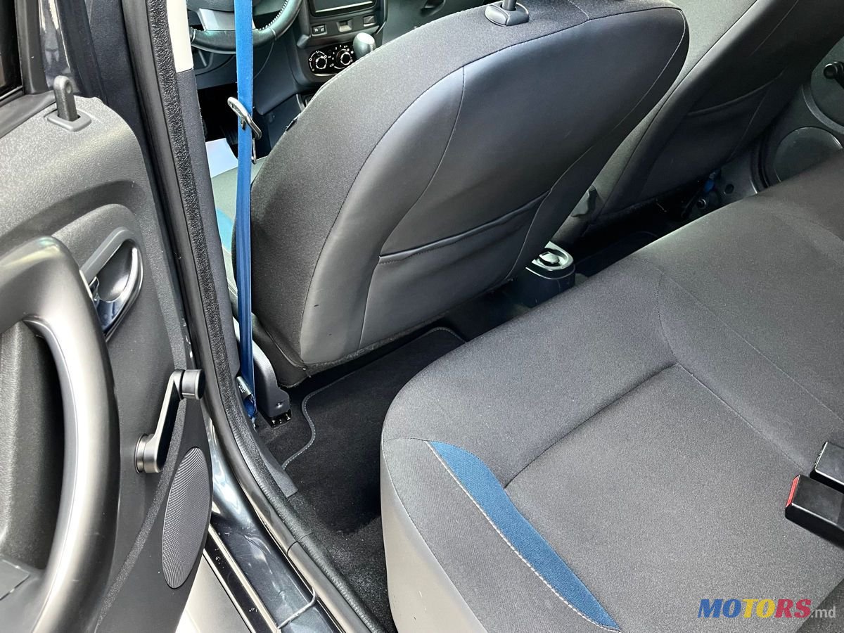 2015' Dacia Duster photo #4