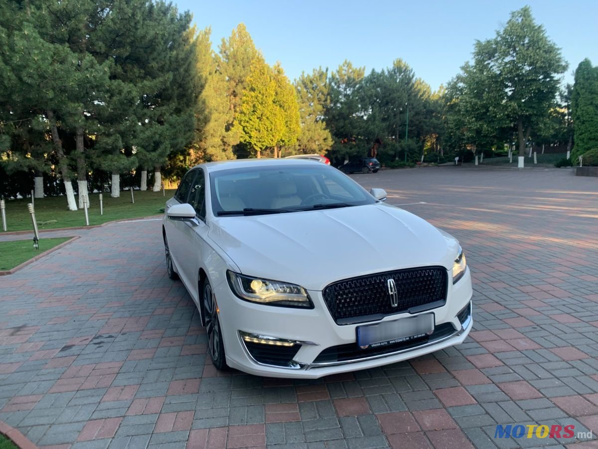 2017' Lincoln MKZ photo #3