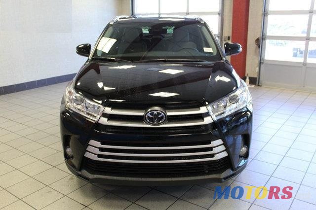 2017' Toyota Highlander 3.5l photo #2