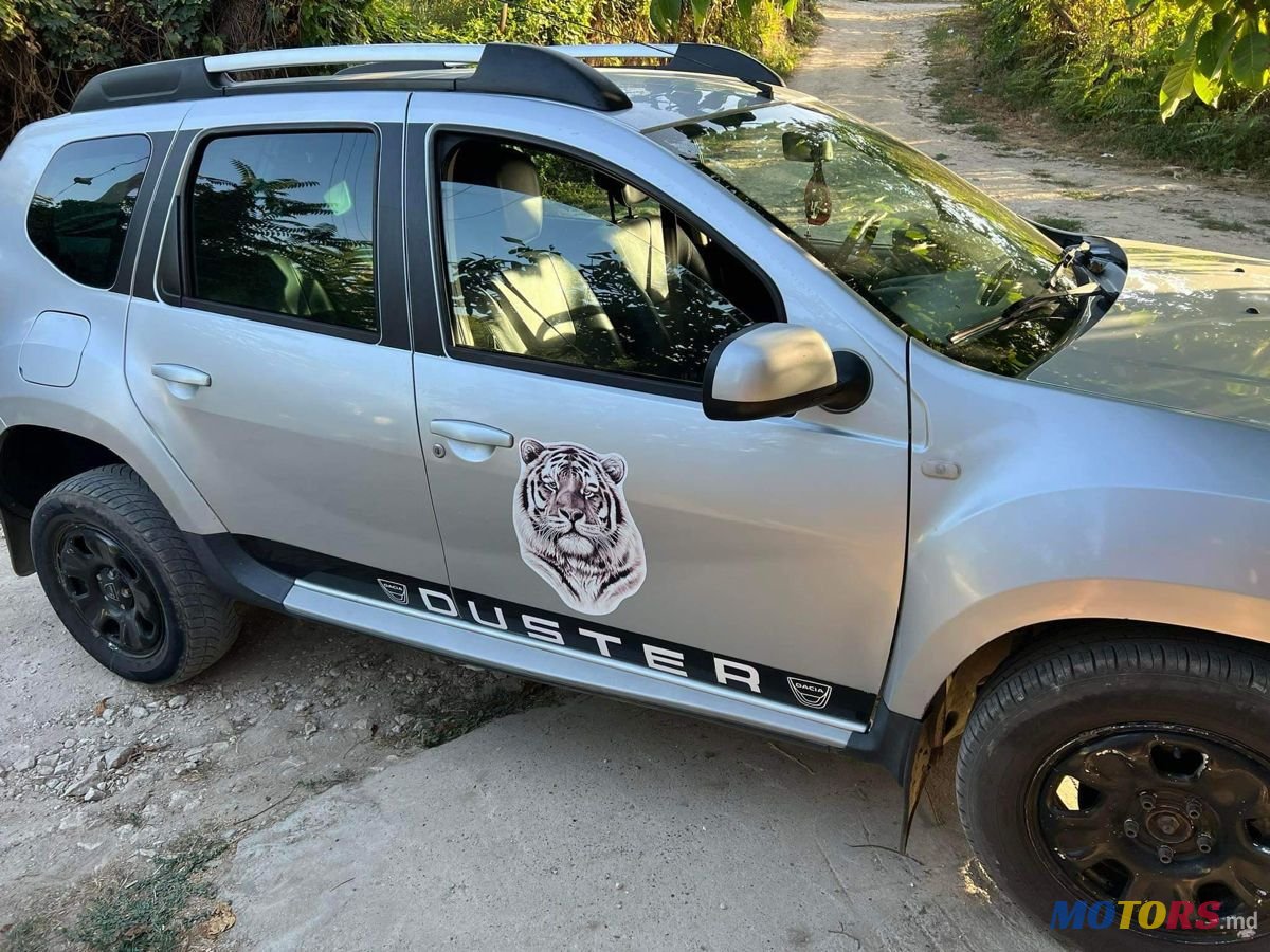 2011' Dacia Duster photo #3