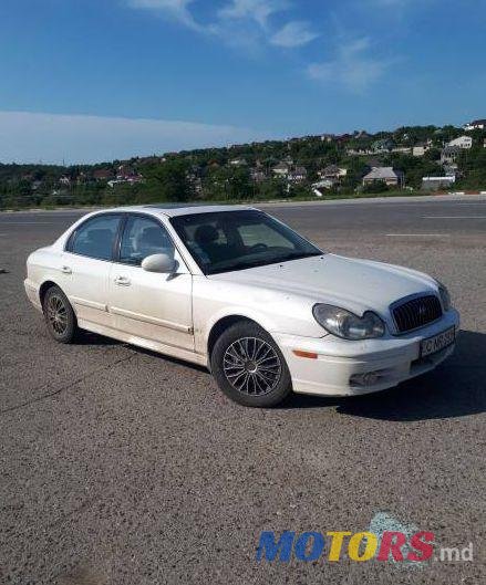 2002' Hyundai Sonata photo #1