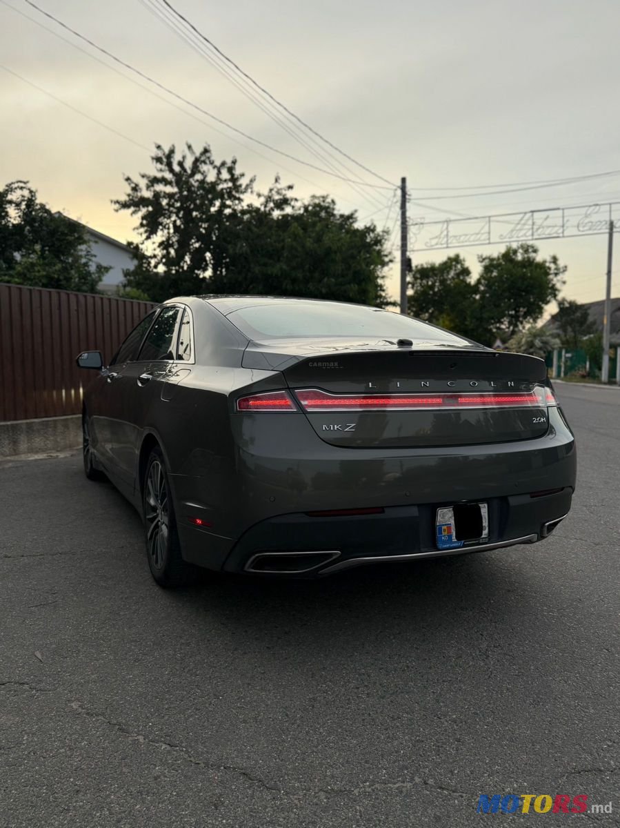 2017' Lincoln MKZ photo #5