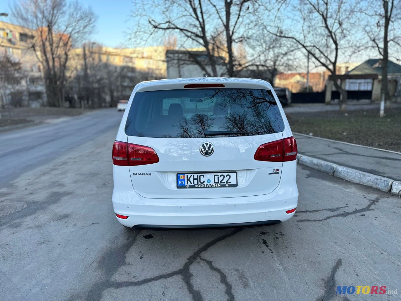 2013' Volkswagen Sharan photo #4