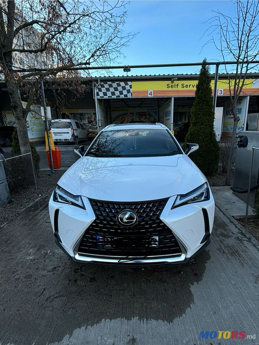 2019' Lexus UX photo #2