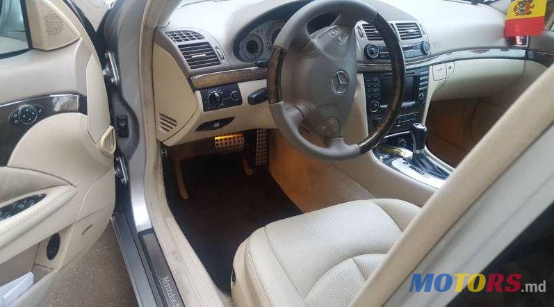 2002' Mercedes-Benz E photo #1