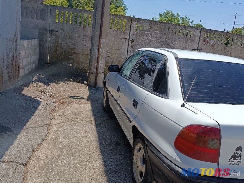 2001' Opel Astra photo #1