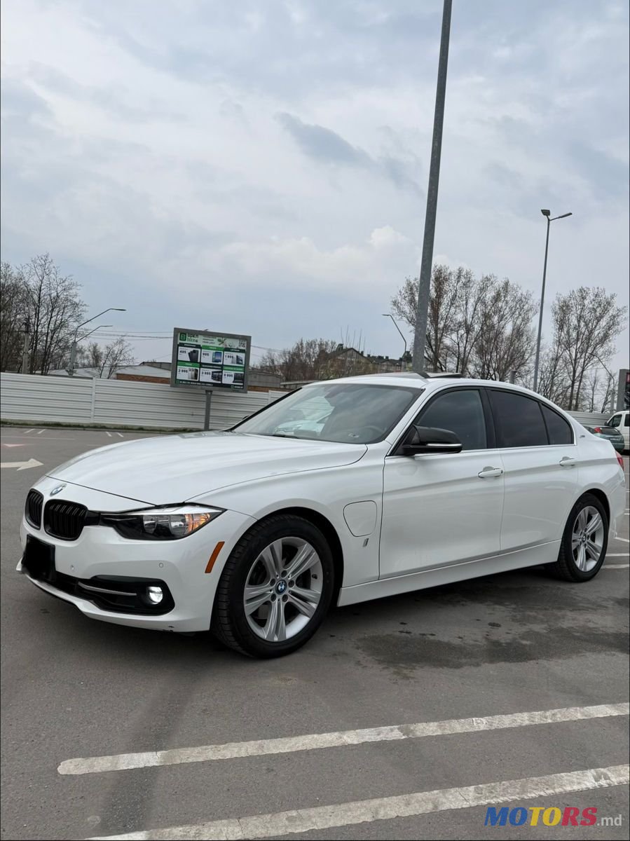 2017' BMW 3 Series photo #2