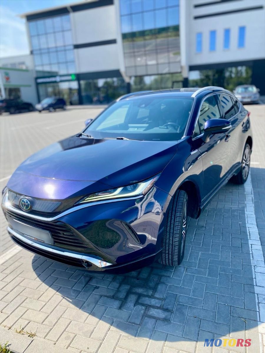 2021' Toyota Venza photo #2