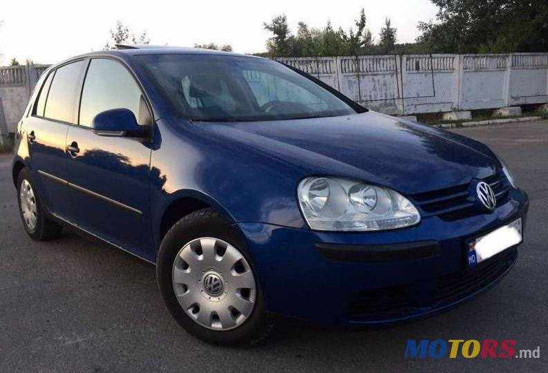 2005' Volkswagen Golf photo #1