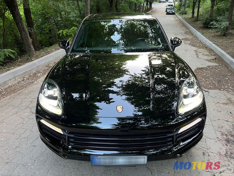 2019' Porsche Cayenne photo #3