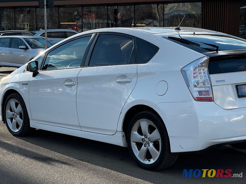 2010' Toyota Prius photo #1