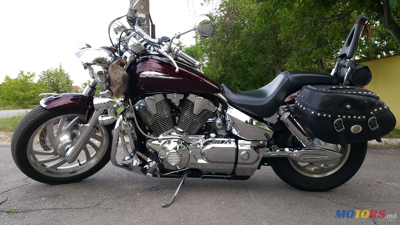 2007' Honda VTX 1300 photo #1