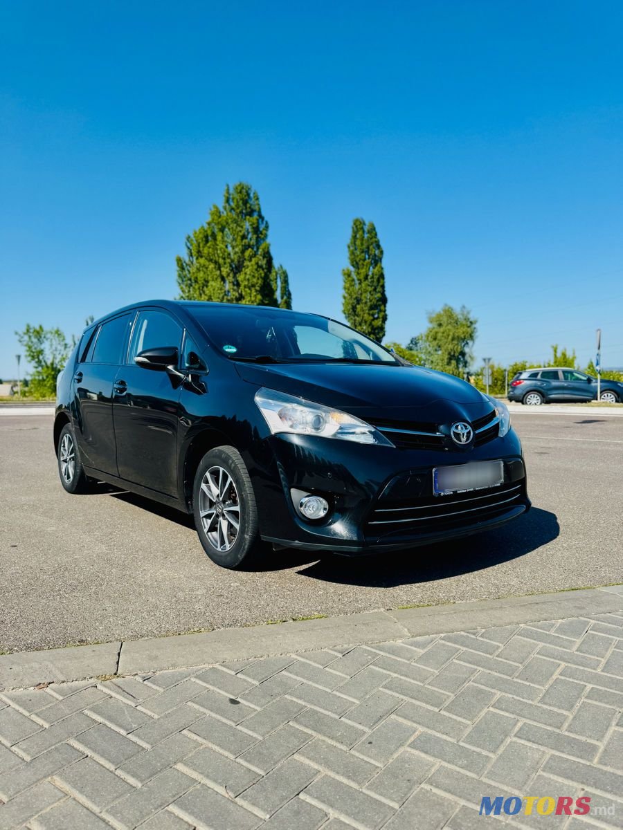 2014' Toyota Verso photo #3