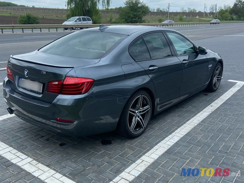 2015' BMW 5 Series photo #4