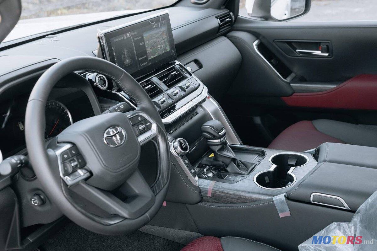 2022' Toyota Land Cruiser STANDARD photo #3