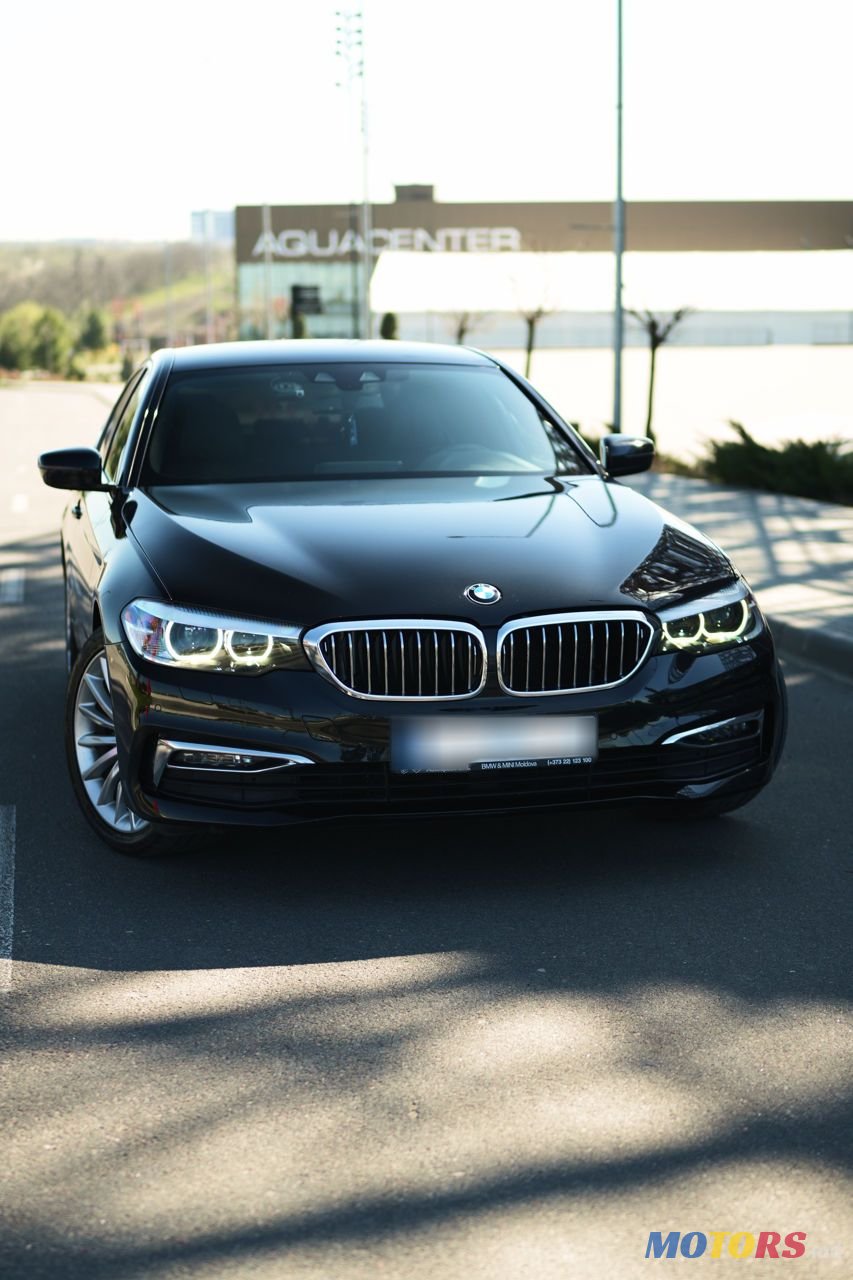 2019' BMW 5 Series photo #3