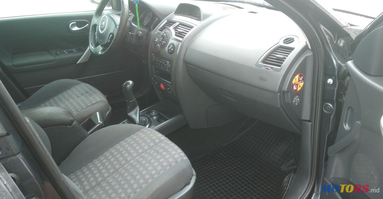 2007' Renault Megane photo #4