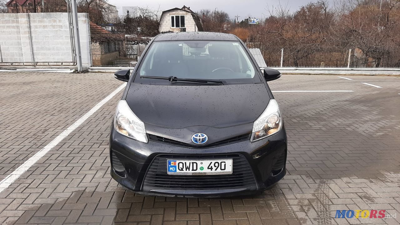 2014' Toyota Auris photo #2