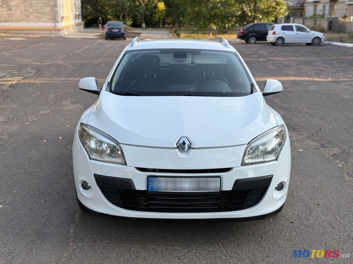 2010' Renault Megane photo #1
