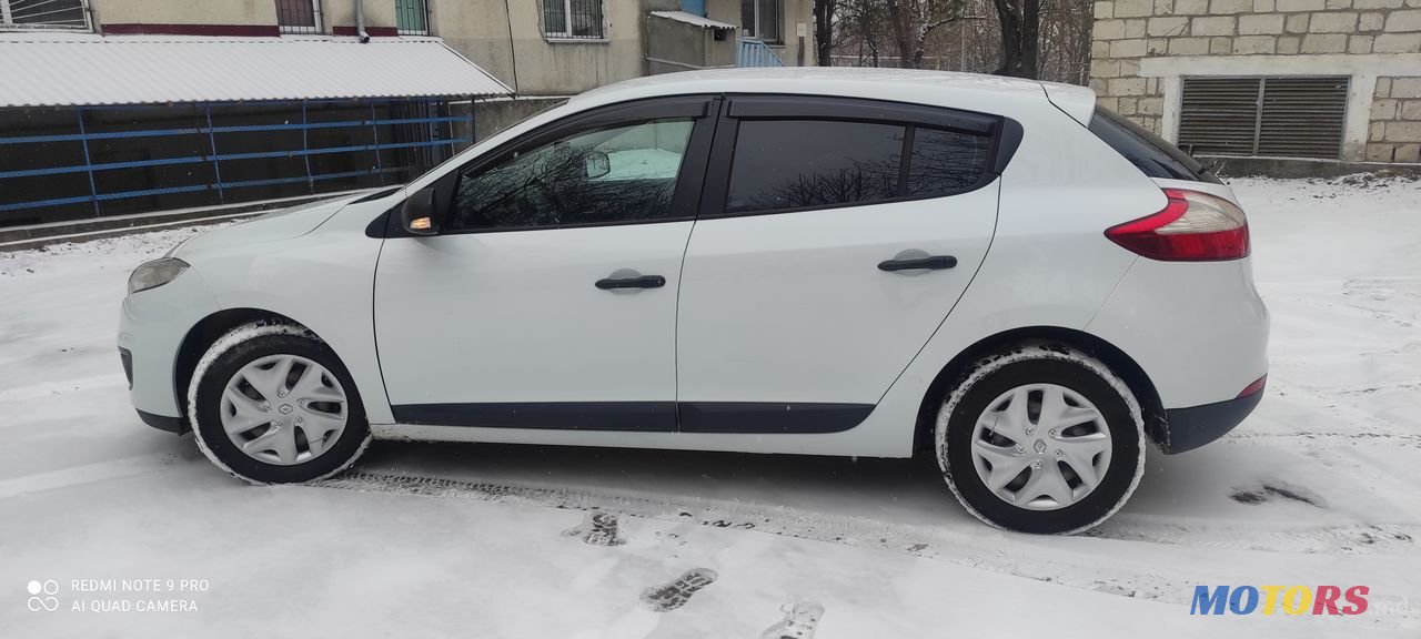 2012' Renault Megane photo #4