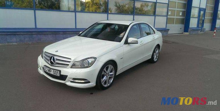 2011' Mercedes-Benz C photo #1
