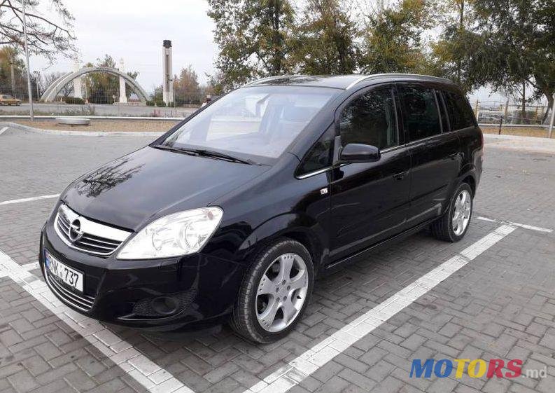 2009' Opel Zafira photo #1