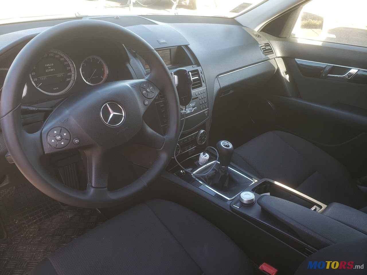 2009' Mercedes-Benz C Класс photo #4