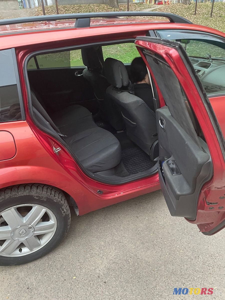 2004' Renault Megane photo #4