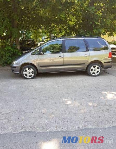 2005' Volkswagen Sharan photo #1