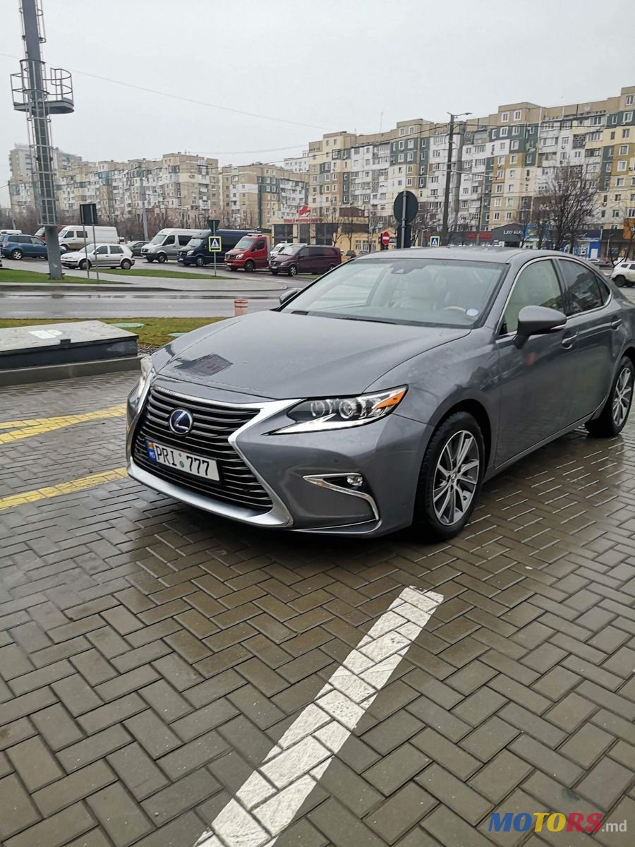 2016' Lexus Es Series photo #6