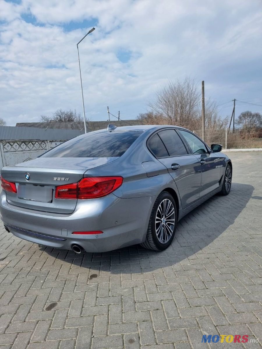 2018' BMW 5 Series photo #5