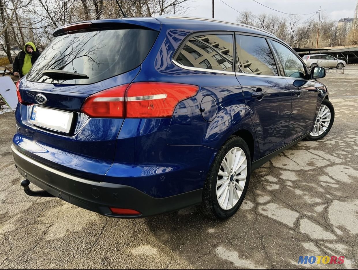 2016' Ford Focus photo #2