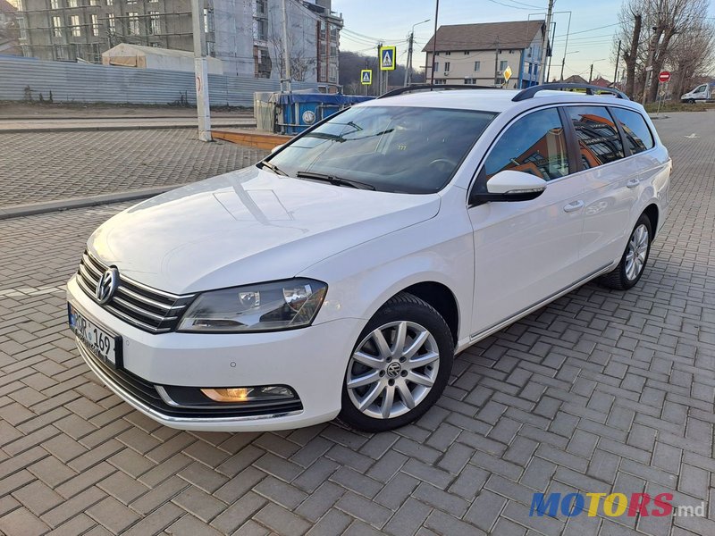 2012' Volkswagen Passat photo #1