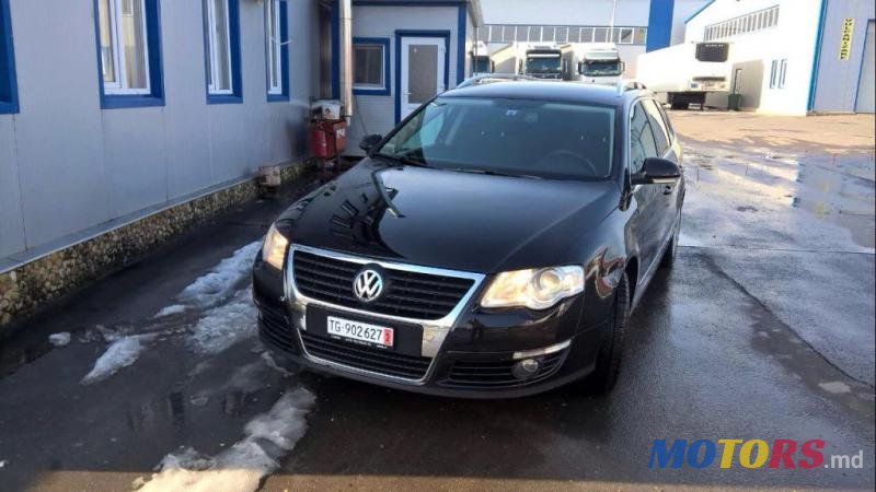 2009' Volkswagen Passat photo #1