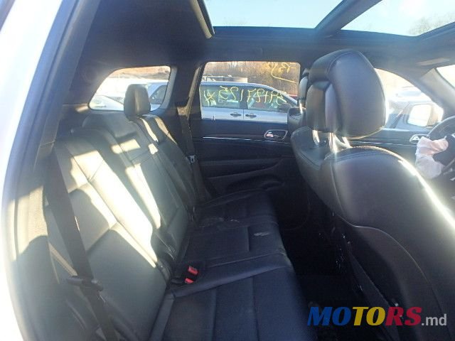 2015' Jeep Grand Cherokee photo #4