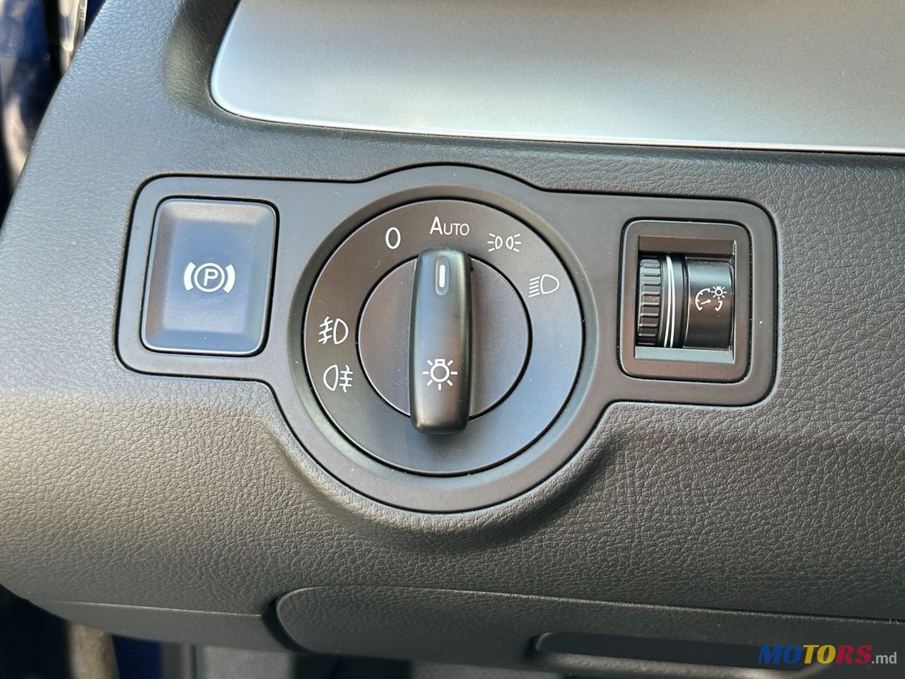 2010' Volkswagen Passat photo #6