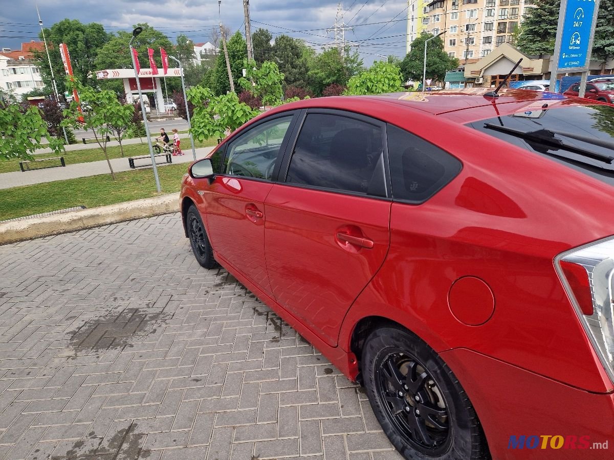 2013' Toyota Prius photo #6